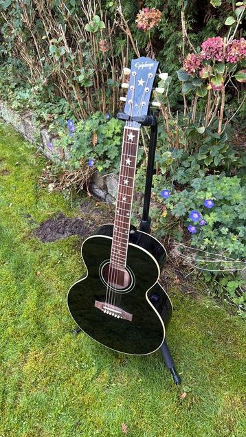 Epiphone J-180 LS ebony IGC.   Inspired by Gibson. (Everly) beschikbaar voor biedingen