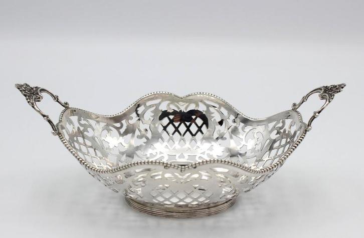 Hollands zilveren bonbonmand, ajourgezaagd, Schoonhoven 1962, Antiek en Kunst, Antiek | Goud en Zilver, Zilver, Ophalen of Verzenden