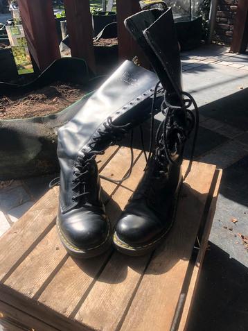 Dr. Martens 1860 hoge laarzen dames maat 7 beschikbaar voor biedingen