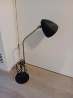 Vintage bureaulamp met metalen kap, Gebruikt, Vintage, Ophalen of Verzenden, Minder dan 100 cm