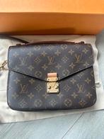 Louis Vuitton Pouchette Metis, Ophalen, Zo goed als nieuw, Bruin