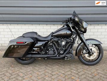 Harley Davidson FLHXS STREET GLIDE SPECIAL BLACK EDITION BJ  beschikbaar voor biedingen