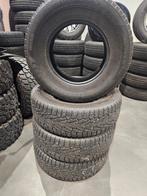 Banden set met Spikes voor een Jeep Wrangler, Ophalen, Zo goed als nieuw