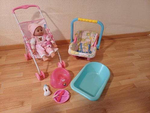 Poppen buggy, Baby born Maxi cosy, pop en  verzorging set., Kinderen en Baby's, Speelgoed | Poppen, Zo goed als nieuw, Babypop