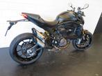 Ducati MONSTER 937 + 950 BLACK EDITION! (bj 2021), Motoren, 950 cc, Bedrijf, Naked bike