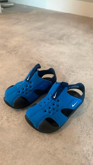 Nike waterschoentjes maat 21 beschikbaar voor biedingen