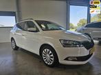Skoda Fabia Combi 1.0 TSI Ambition Trekhaak / Navigatie/PDC!, Voorwielaandrijving, Stof, Gebruikt, Euro 6