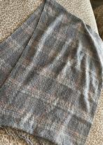 Zgan Een mooie, grote sjaal met een zacht en warm gevoel., Ophalen of Verzenden, Zo goed als nieuw