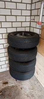Michelin Winterbanden met Stalen Velgen 4 x 108 195/64 R15, Boeken, Hobby en Vrije tijd, Ophalen