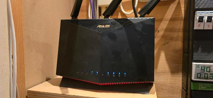 RT-AX86U Pro, Computers en Software, Routers en Modems, Zo goed als nieuw, Router, Ophalen of Verzenden