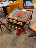 Originele Monopolytafel met drie stoelen, Hobby en Vrije tijd, Gezelschapsspellen | Bordspellen, Drie of vier spelers, Ophalen