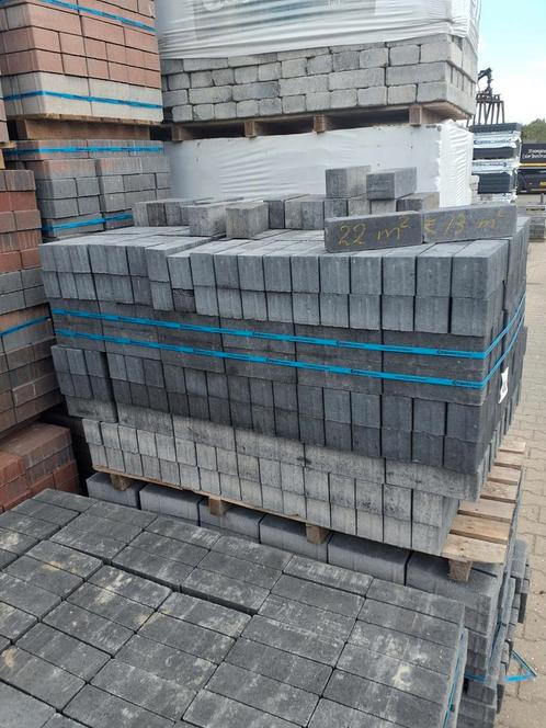 Mooie restpartij antraciete dikformaten - €13 - 22m², Tuin en Terras, Tegels en Klinkers, Zo goed als nieuw, Klinkers, Beton, 10 m² of meer