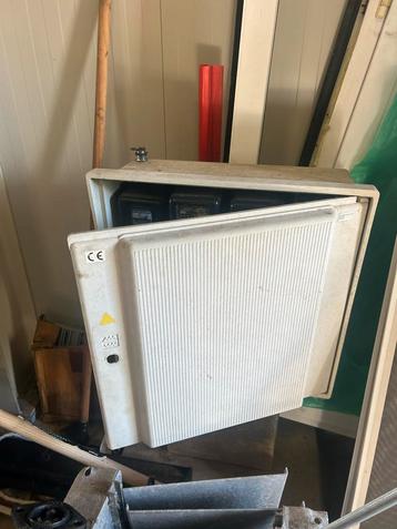 2 Electra Kasten - Elektriciteitskast beschikbaar voor biedingen