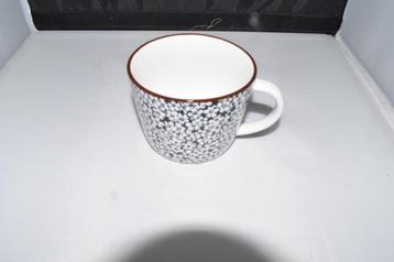 Oorbekers Petit Fleur Dutch Floral servies beschikbaar voor biedingen
