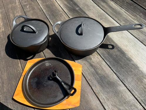 3x Gietijzeren pannen, Huis en Inrichting, Keuken | Potten en Pannen, Zo goed als nieuw, Gietijzer, Ophalen of Verzenden