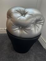Zilverkleurige Poef / Voetenbank, Ophalen, Gebruikt, Minder dan 50 cm, Kunststof