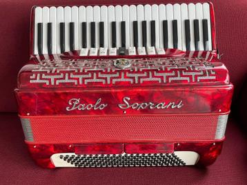 Italiaanse Paolo Soprani accordeon . 4 korig . Musette . Top