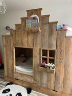 Steigerhouten bed met 2 slaapplaatsen en bijpassende kast!, Ophalen, Zo goed als nieuw, Stapelbed