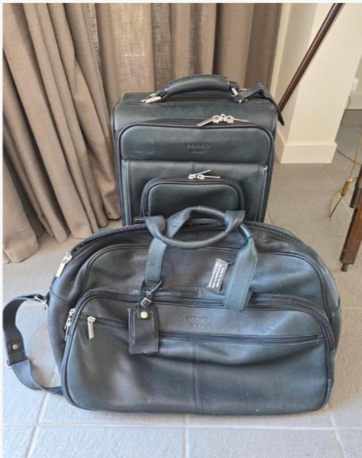 Gezocht: Kofferset Volvo C70 Autumn Sun / Black Tourer, Sieraden, Tassen en Uiterlijk, Tassen | Reistassen en Weekendtassen, Zo goed als nieuw
