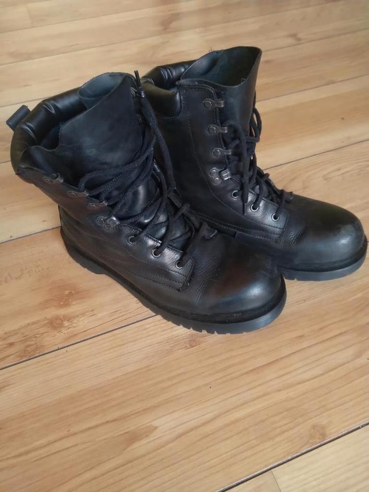 Dr.Martens Doc's Warner paratrooper 43, Kleding | Heren, Schoenen, Zo goed als nieuw, Boots, Zwart, Ophalen of Verzenden