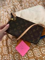 Louis Vuitton Pochette Accesoires, Sieraden, Tassen en Uiterlijk, Tassen | Damestassen, Ophalen, Zo goed als nieuw, Bruin, Schoudertasje