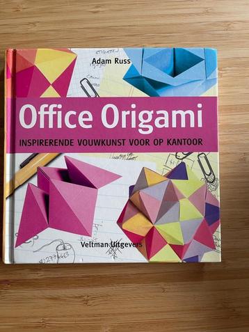 Office Origami Adam Russ beschikbaar voor biedingen