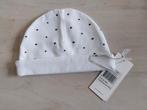 Noppies mutsje wit met zwarte sterren 3-6 maanden NIEUW, Kinderen en Baby's, Babykleding | Mutsen, Sjaals en Wanten, Maat 62, Jongetje of Meisje