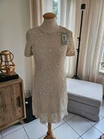 Mooie Guess jurk, Kleding | Dames, Jurken, Guess, Beige, Nieuw, Ophalen of Verzenden