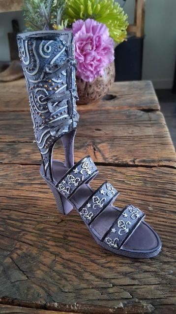 Miniatuur Laarsje - Schoenen Verzameling beschikbaar voor biedingen