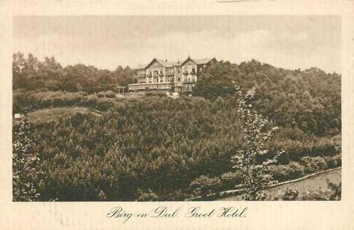 (301-062-059) Berg en Dal Groot Hotel, Verzamelen, Ansichtkaarten | Nederland, Gelderland, Verzenden