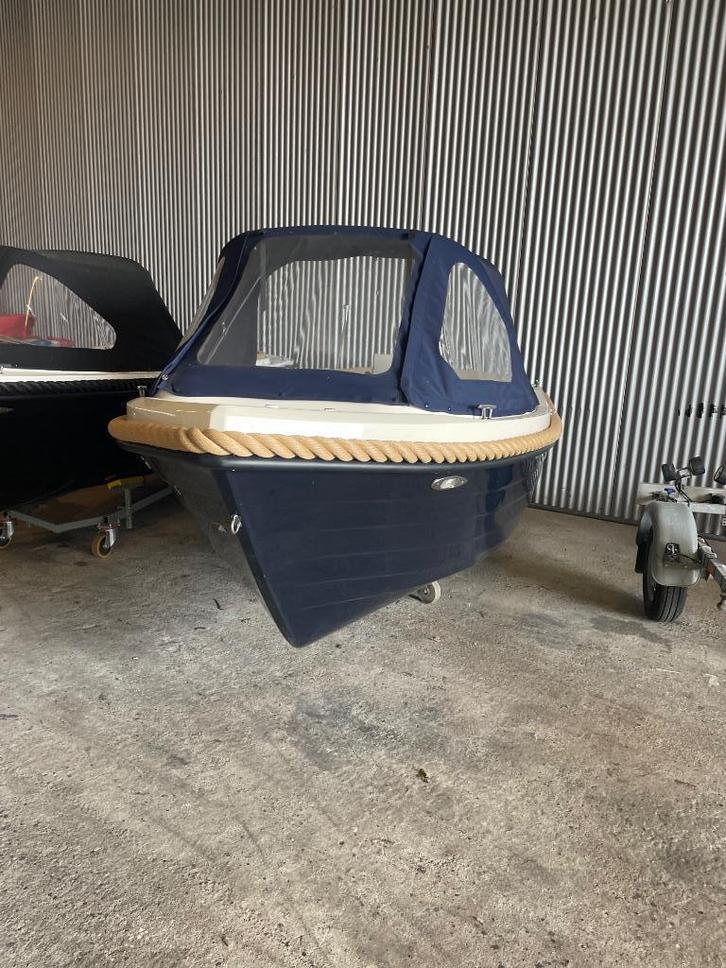 Sloepen en tenders te koop, Watersport en Boten, Sloepen, Zo goed als nieuw, 10 tot 30 pk, 3 tot 6 meter, Buitenboordmotor, Benzine