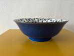 Leuke blauwe schaal., Huis en Inrichting, Keuken | Servies, Ophalen of Verzenden, Zo goed als nieuw, Overige stijlen, Schaal of Schalen
