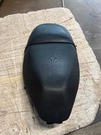 Piaggio Zip zadel, Fietsen en Brommers, Brommeronderdelen | Scooters, Ophalen, Zo goed als nieuw, Zadel, Piaggio