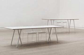 HAY Loop Stand HOGE TAFEL – 250 cm – Perfecte zit/sta werkta beschikbaar voor biedingen