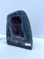 Amethist geode - 4.40kg, Verzamelen, Mineralen en Fossielen, Ophalen of Verzenden, Mineraal