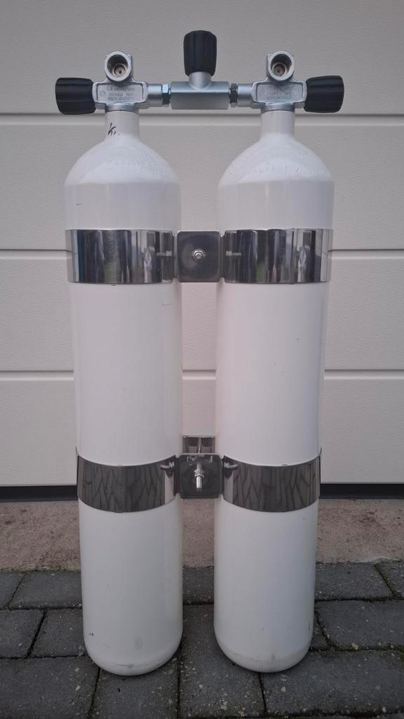Dubbele Duikfles Set | D8,5L 230 bar, Watersport en Boten, Duiken, Gebruikt, Duikfles, Ophalen