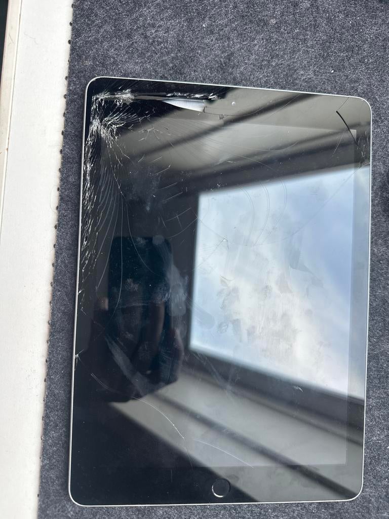 iPad 6e Gen (2018) 9,7 inch - Defect scherm, Computers en Software, Apple iPads, Gebruikt, 32 GB, Apple iPad, Ophalen