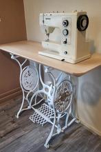 Bureau gemaakt van oude naaitafel, Ophalen