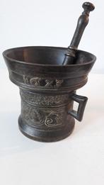 Zware Vijzel met stamper Brons  gedateerd:1623, Antiek en Kunst, Antiek | Koper en Brons, Ophalen, Brons