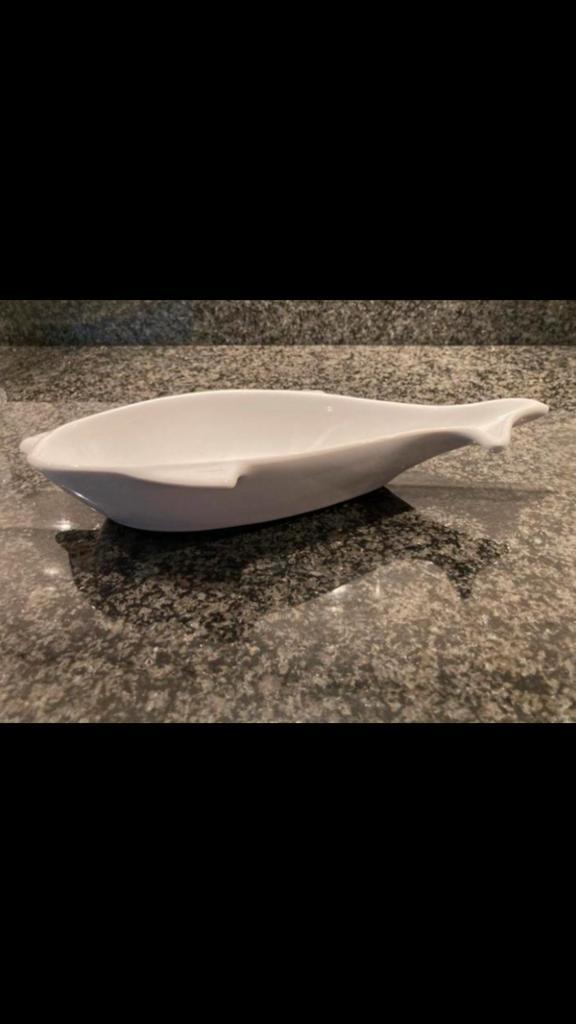 TAPAS SCHAALTJE in de vorm van ‘n vis - nieuw, Huis en Inrichting, Keuken | Servies, Nieuw, Schaal of Schalen, Effen, Aardewerk