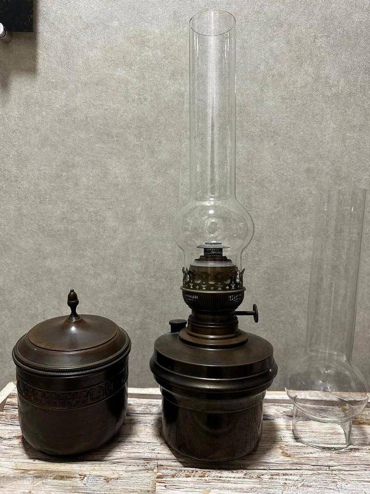 Vintage Petroleum Lamp met Tabaksbak & Reserveglas, Antiek en Kunst, Antiek | Lampen, Ophalen