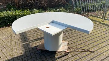 Rond tafelblad met hoek eruit diameter 180cm 6cm dik beschikbaar voor biedingen