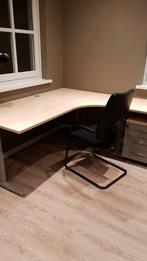 Hoekbureau 180 bij 120 / 180 bij 180 -->Met verlengstuk, Ophalen, In hoogte verstelbaar, Gebruikt, Bureau