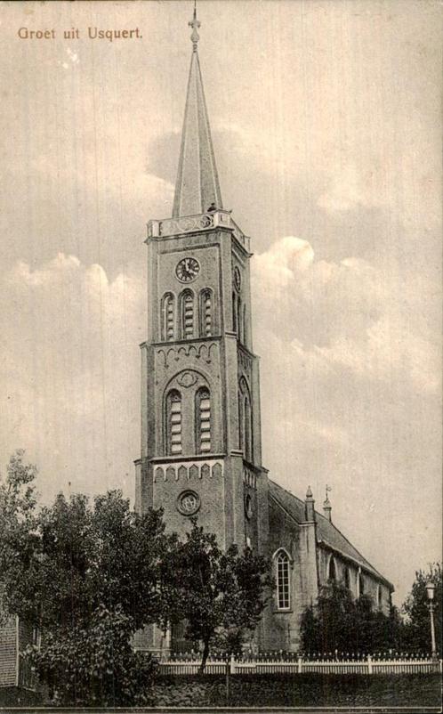 Kerk in Usquert met hoge toren, Verzamelen, Ansichtkaarten | Nederland, Gelopen, Groningen, 1920 tot 1940, Ophalen of Verzenden
