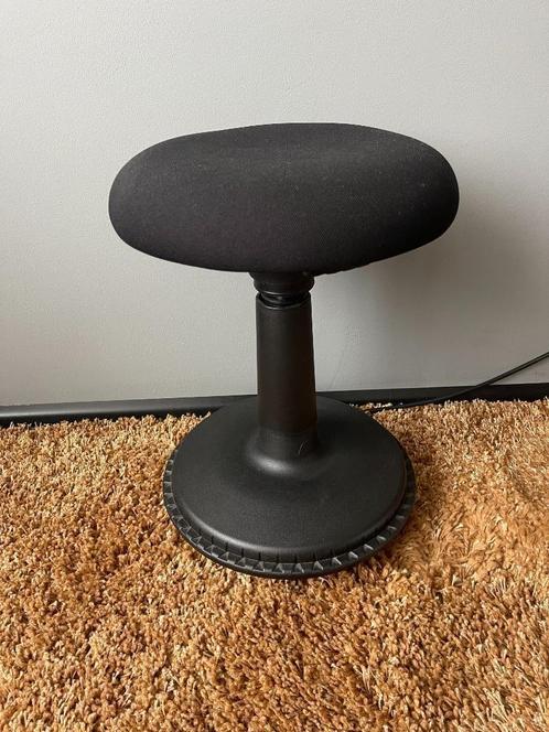 Ergonomische wiebelkruk, bureaukruk, zadelkruk, balanskruk, Huis en Inrichting, Krukjes, Zo goed als nieuw, In hoogte verstelbaar