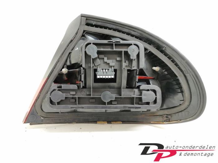 Achterlicht links van een Opel Tigra, Auto-onderdelen, Verlichting, Gebruikt, -, -, Opel