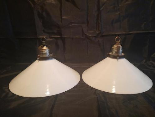 Vintage opaline , melk glazen hanglampen , Wit glas lamp, Antiek en Kunst, Antiek | Lampen, Ophalen of Verzenden