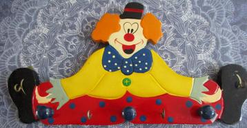 2 x houten kinderkapstok Clown / bloemetje en bijtje à 1,00 beschikbaar voor biedingen