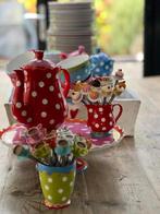 Leuk Oilily servies van Douwe Egberts - in 1 koop, Huis en Inrichting, Keuken | Servies, Ophalen, Zo goed als nieuw, Overige stijlen