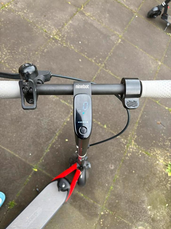 Elektrische steps + Qwic scooter (zonder lader), Fietsen en Brommers, Steps, Gebruikt, Elektrische step (E-scooter), Ophalen of Verzenden